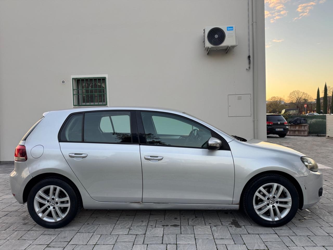 Volkswagen Golf 1.4 TSI 122CV 5p. Highline OK NEOPATENTATI