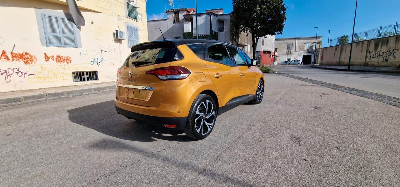 Renault Scenic Scénic dCi 110 CV EDC Bose