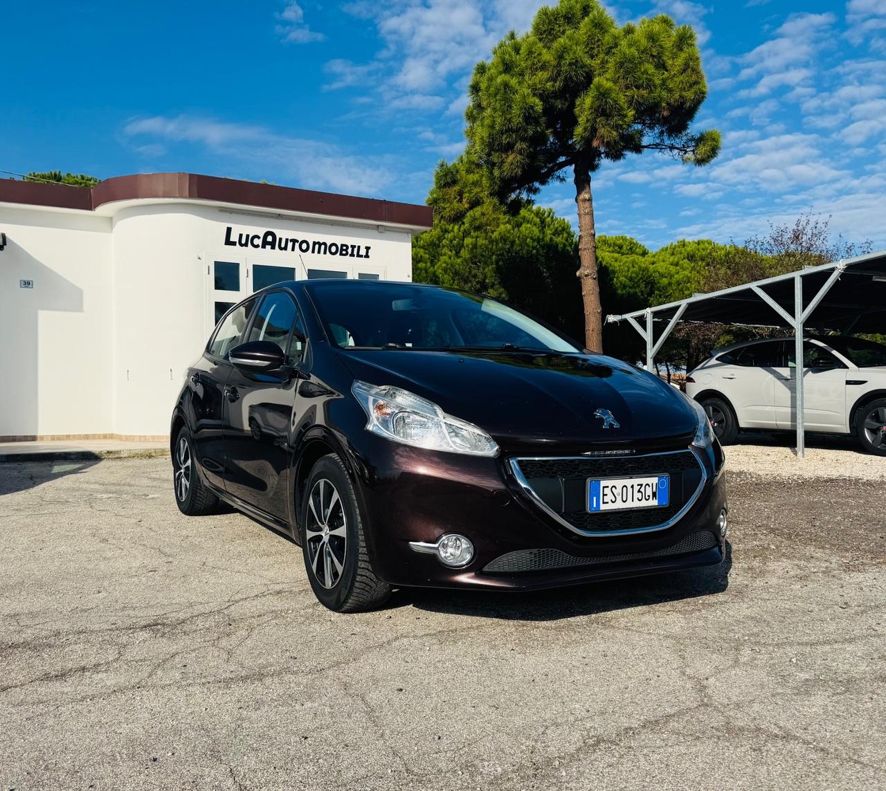 Peugeot 208 1.4 HDi 68 CV 5 porte Allure