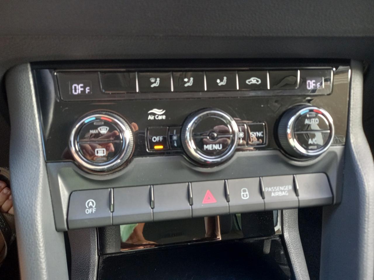 Skoda Karoq 1.6 TDI SCR Executive full