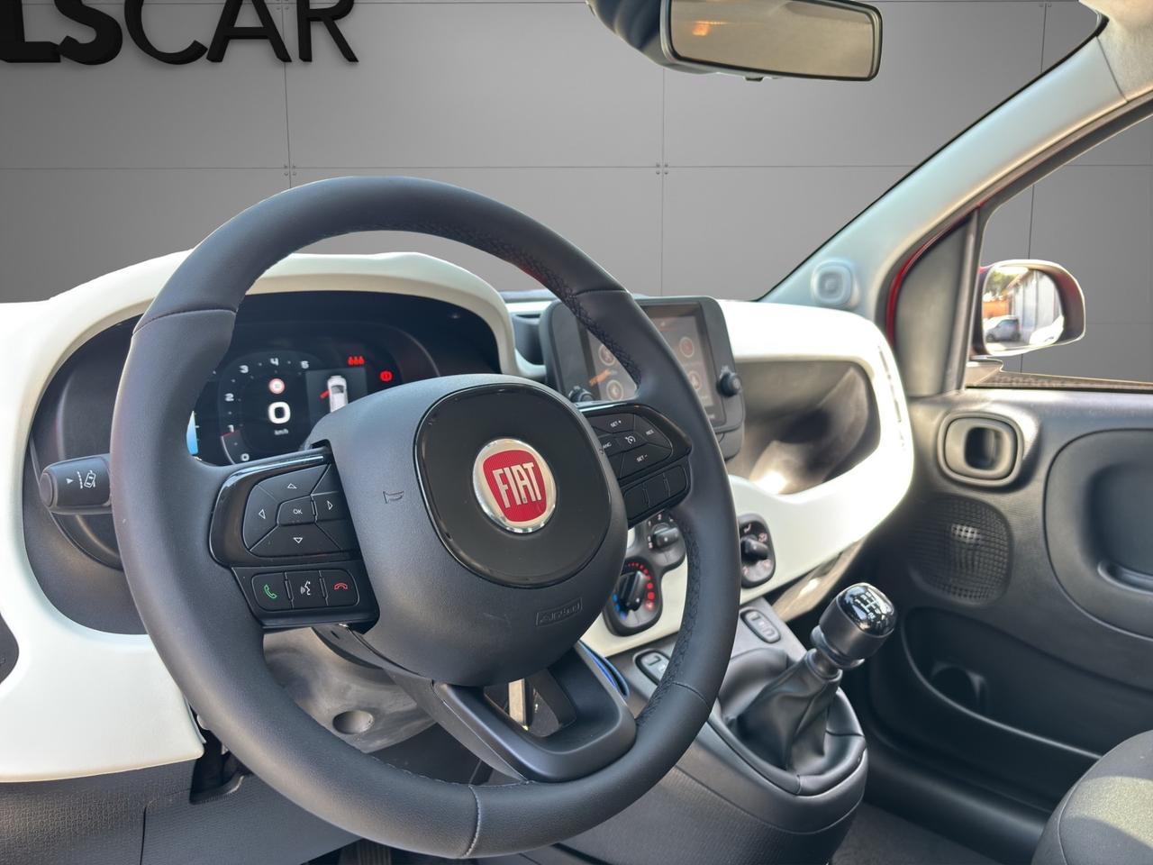 Fiat - Pandina Cross 1.0 firefly hybrid