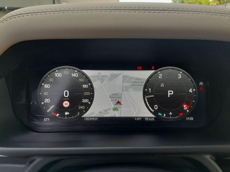 Land Rover Defender 3.0D I6 250 110 SE AWD auto.