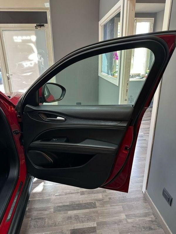 Alfa Romeo Stelvio 2.2 Turbodiesel 160 CV AT8 RWD Super