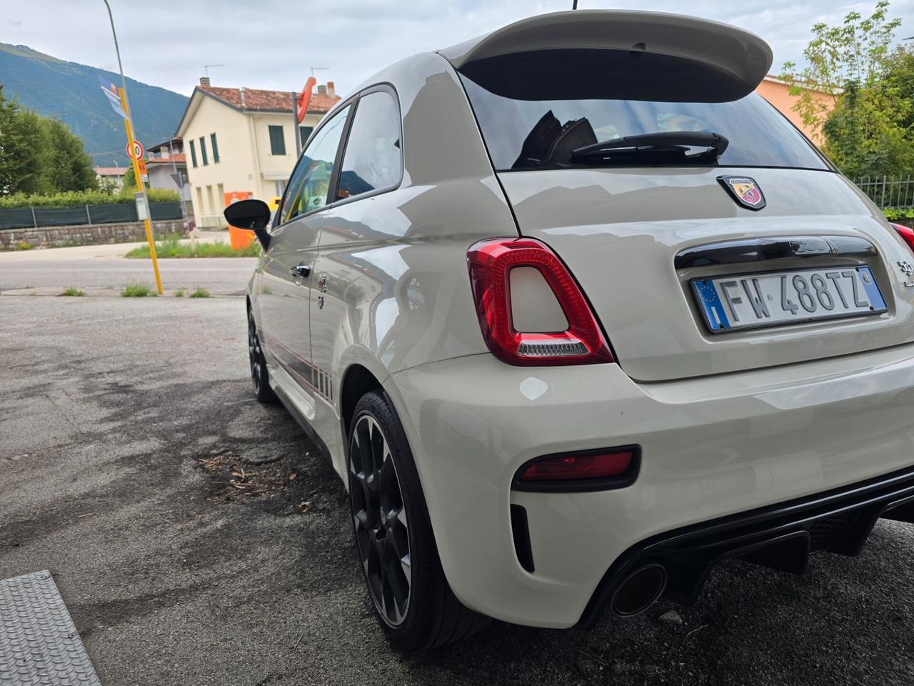 Abarth 595 1.4 Turbo T-Jet 165 CV Turismo