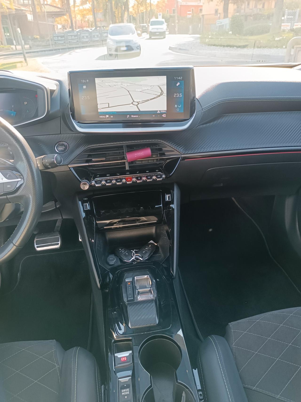 Peugeot 2008 BlueHDi 130 S&S EAT8 GT