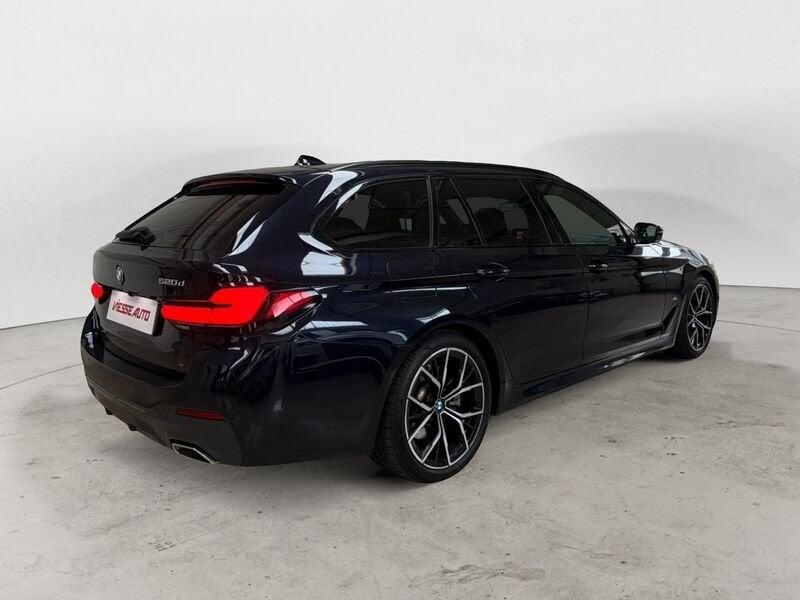 BMW Serie 5 518d 48V Touring Msport
