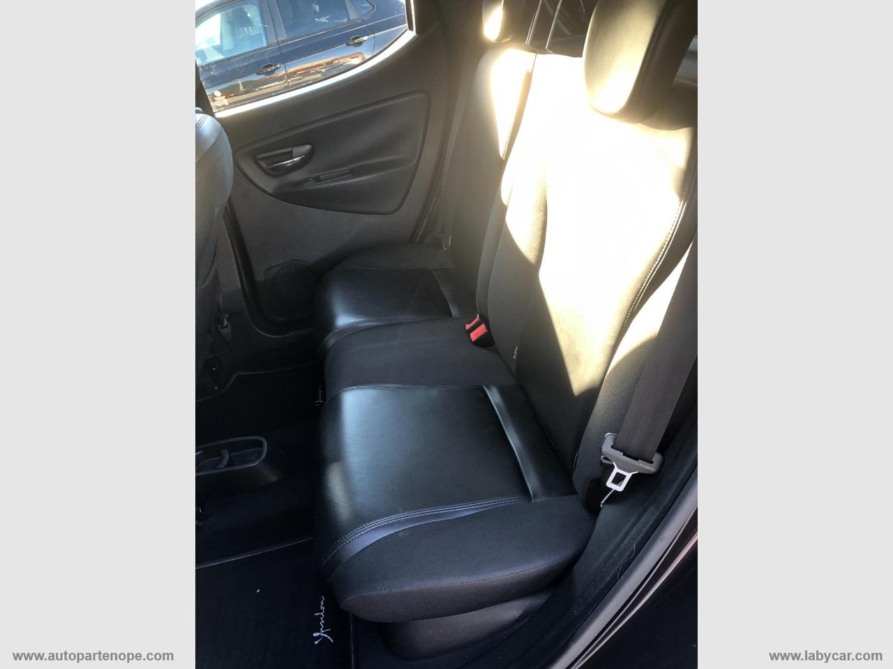 LANCIA Ypsilon 1.2 69 CV Platino