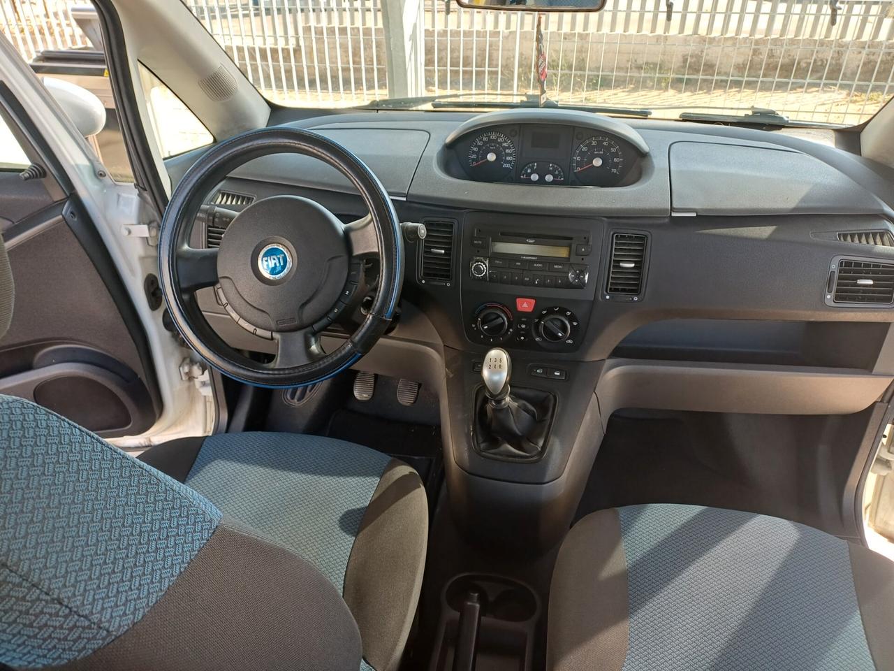 Fiat Idea 1.2 16V BlackLabel 2009