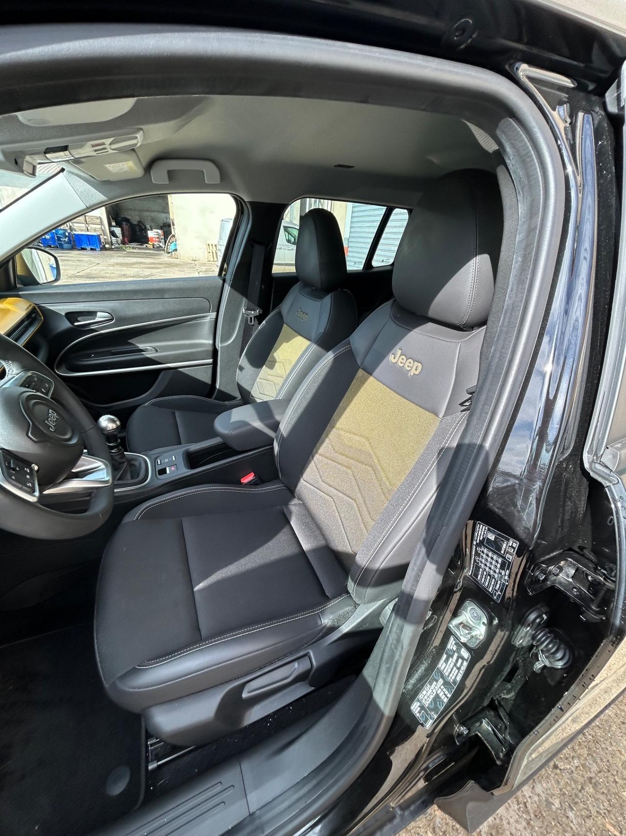 Jeep Avenger 1.2 Turbo 100 CV Summit
