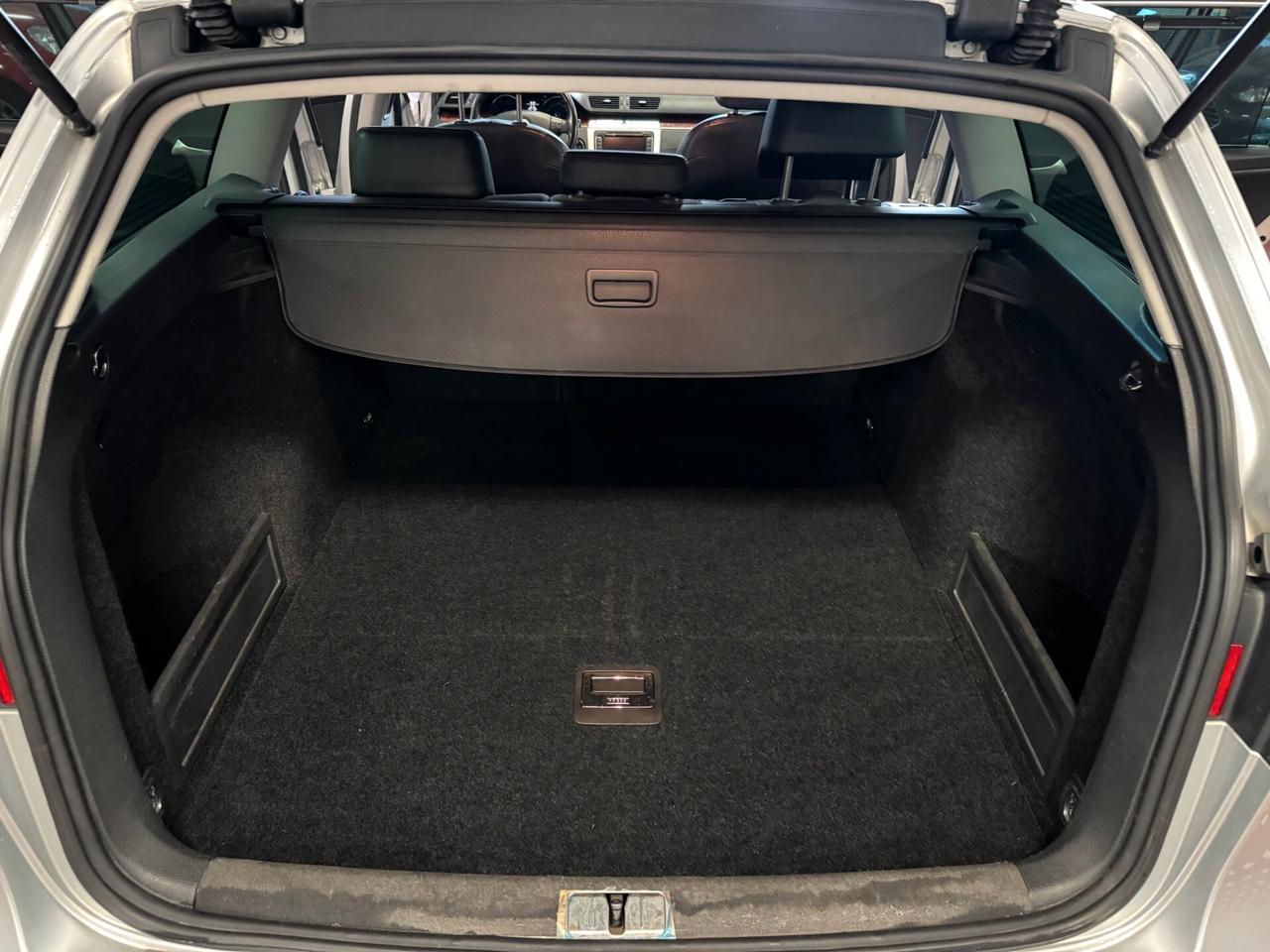Volkswagen Passat 2.0 16V FSI 4mot. Var. Highline - UNICO PROPRIETARIO