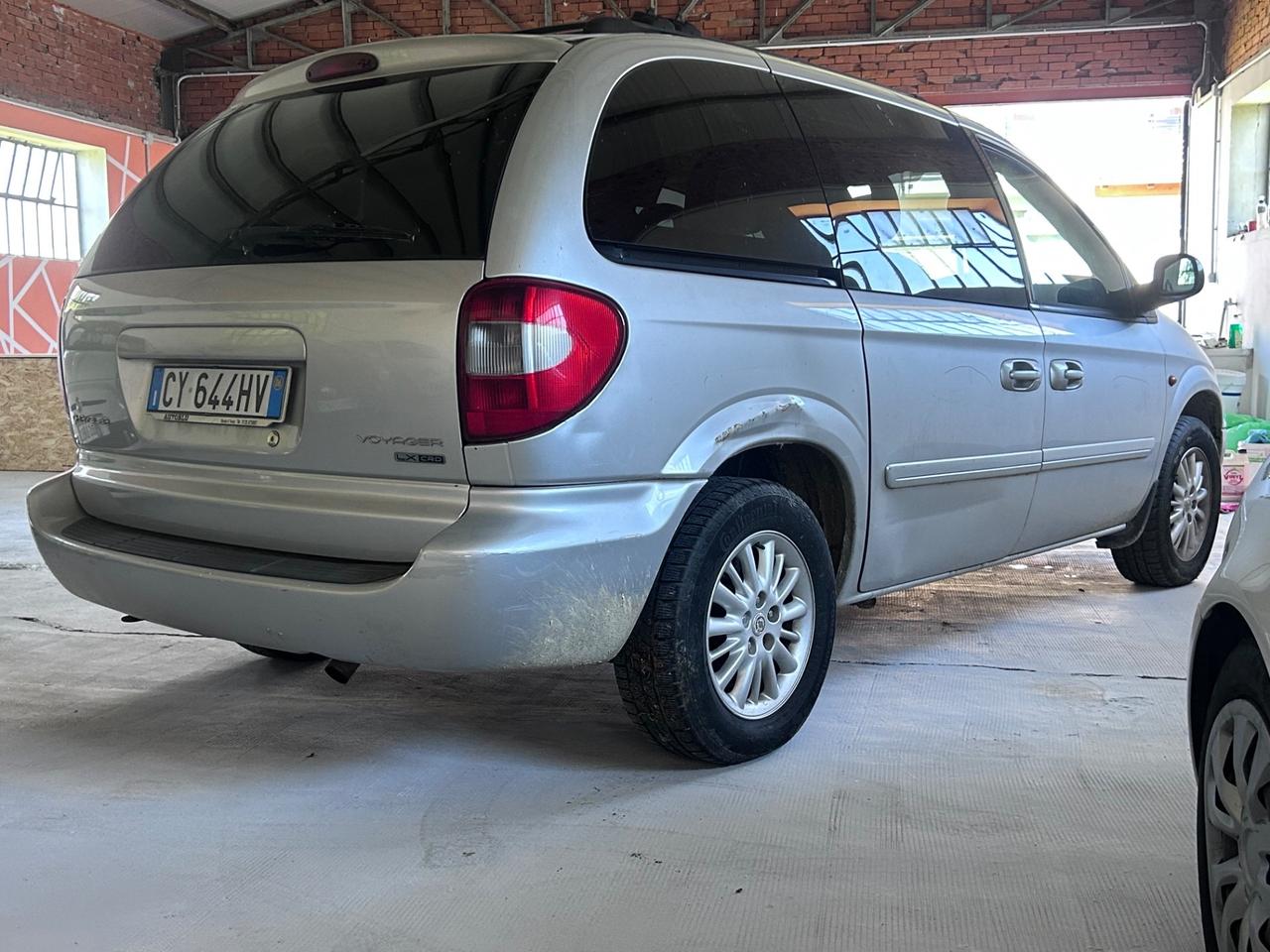 Chrysler Voyager Grand 2.8 CRD cat LX Auto