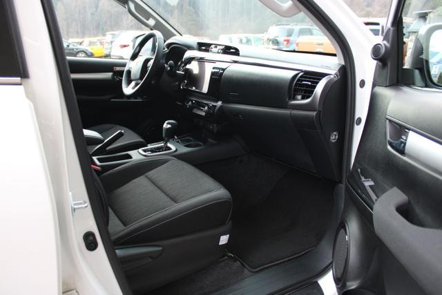 TOYOTA Hilux 2.4D-4D A/T 4WD Comfort "PRONTA CONSEGNA"