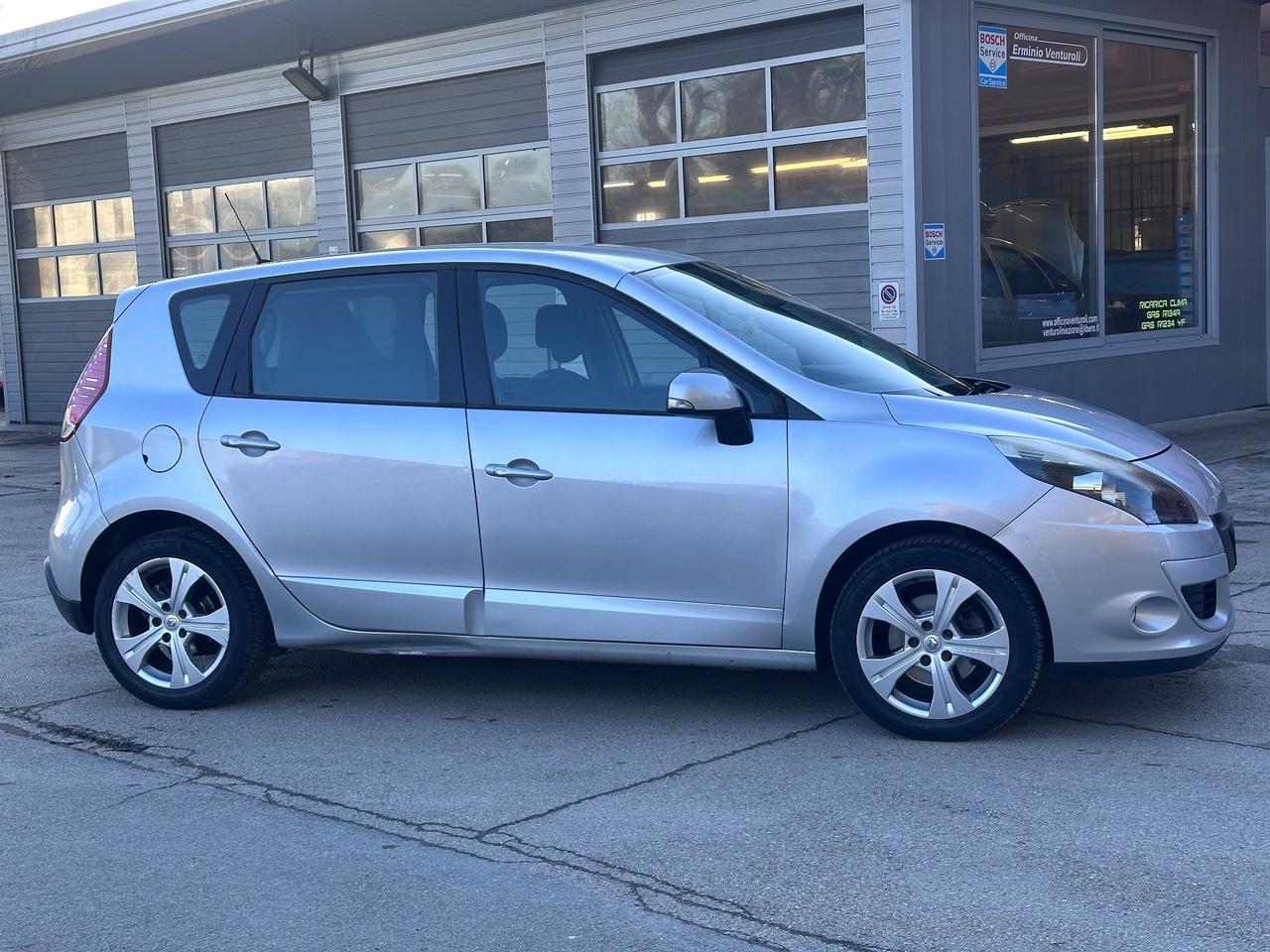 Renault Scenic Scénic X-Mod 1.6 Gpl Attractive