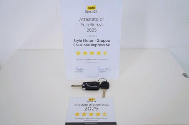 TOYOTA Yaris 1.5 Hybrid 5 porte Business Ufficiale Italia