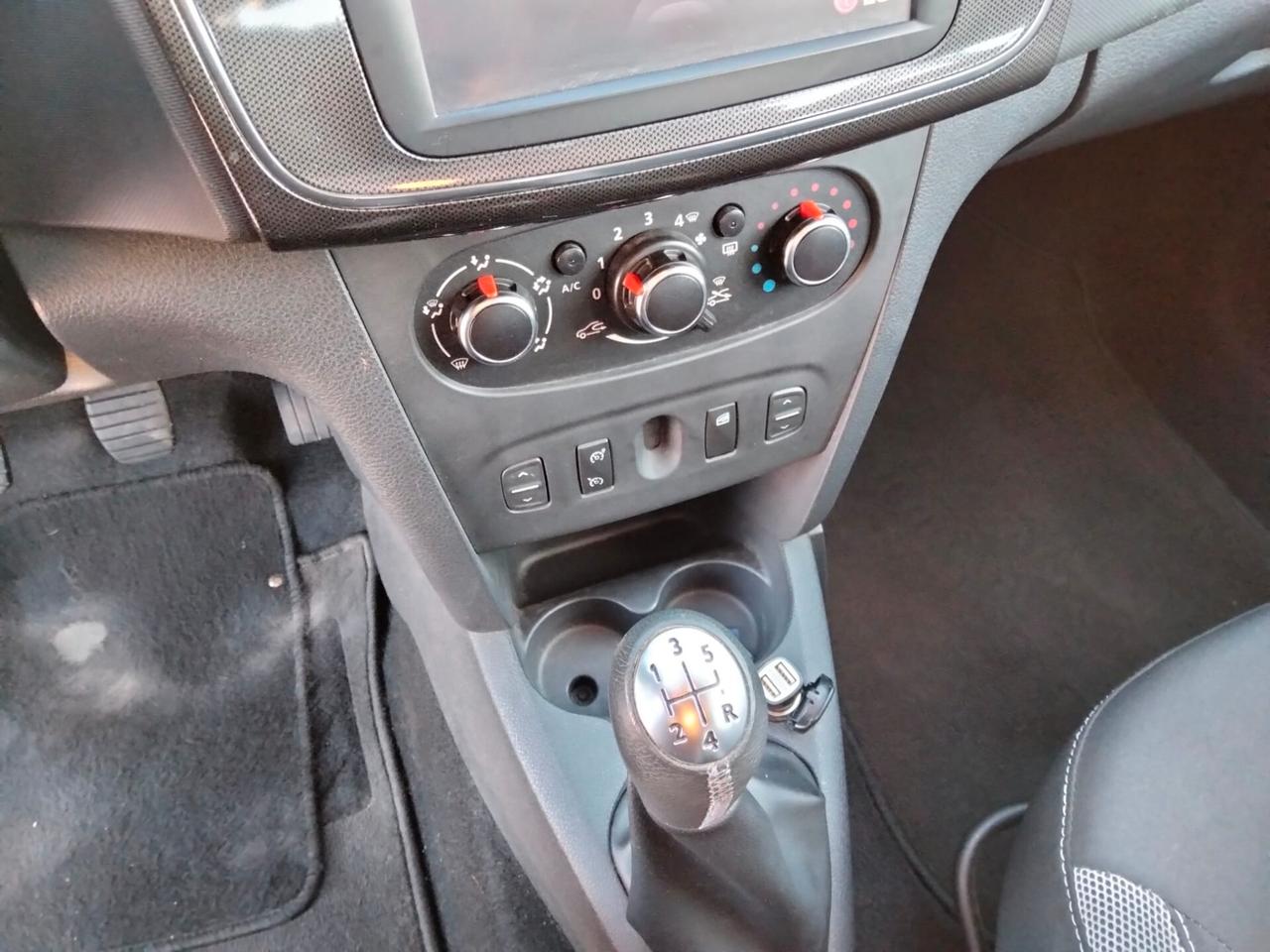 Dacia Sandero Stepway 1.5 Blue dCi 95 CV Comfort