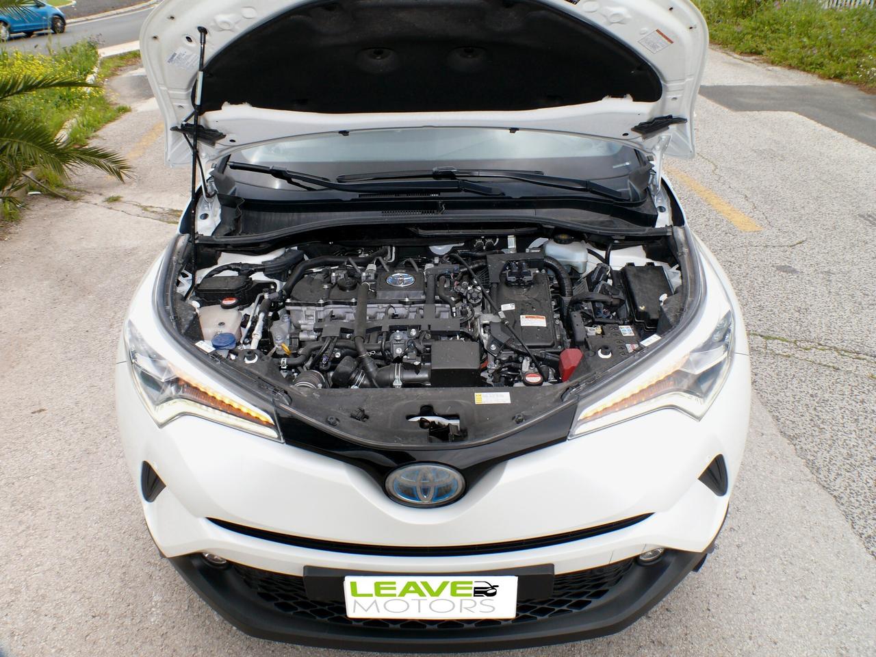 Toyota C-HR 1.8 Hybrid E-CVT Style (M1310)