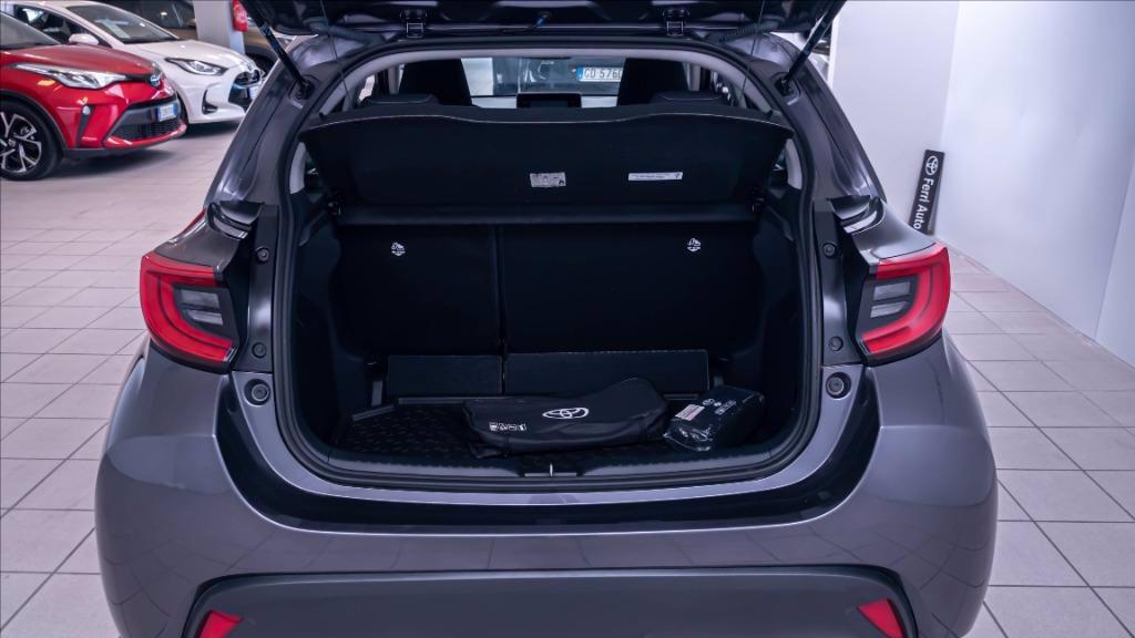 TOYOTA Yaris 1.5h Trend del 2022