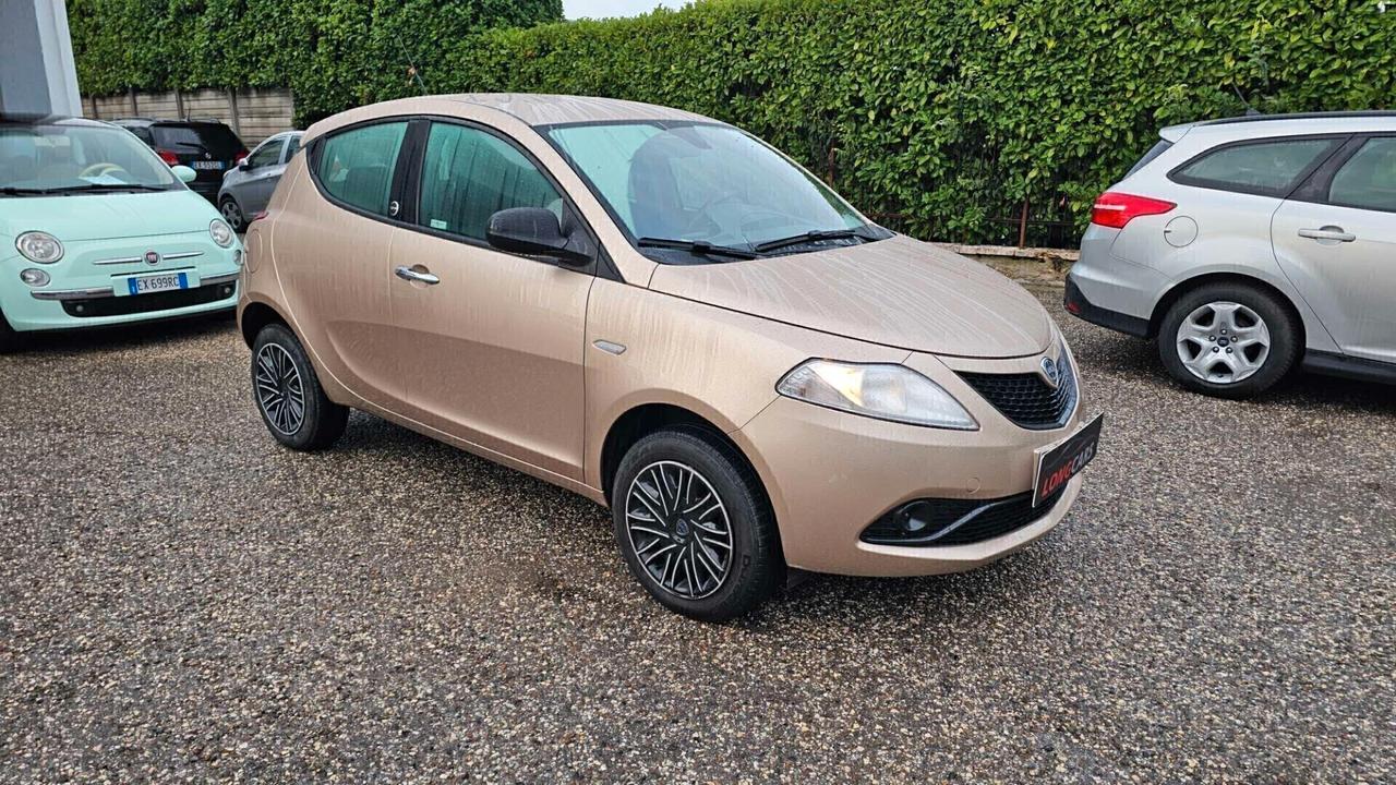 Lancia Ypsilon 0.9 TwinAir 5 porte Metano Ecochic Gold Neopatentati