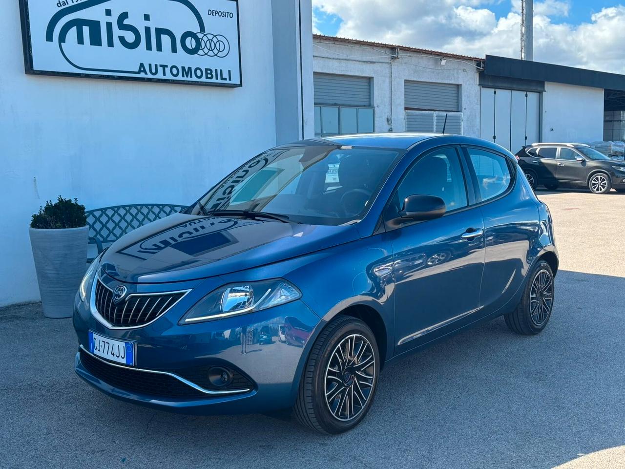 Lancia Ypsilon 1.0 FireFly 5 porte S&S Hybrid Gold