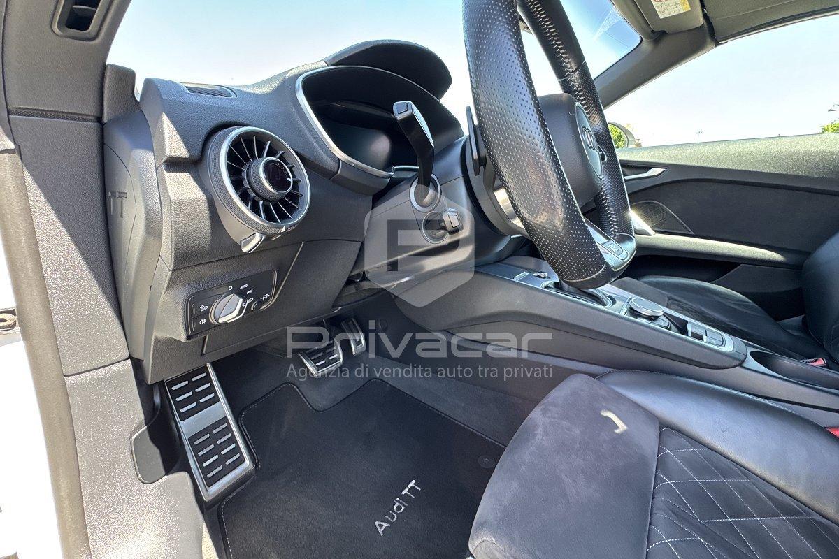 AUDI TT Roadster 2.0 TFSI quattro S tronic S line