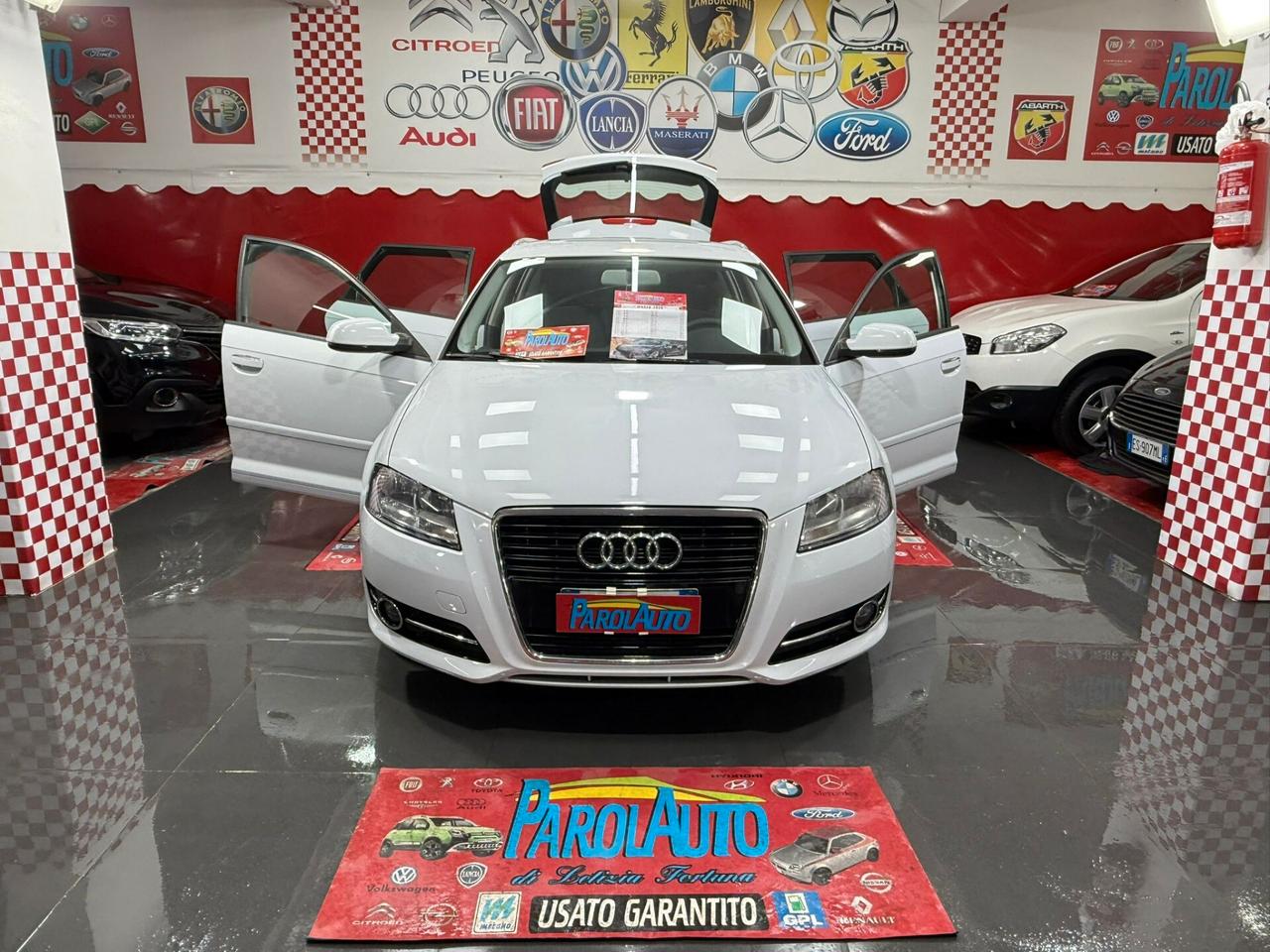 Audi A3 SPB 1.6 TDI 90cv Young - 2013