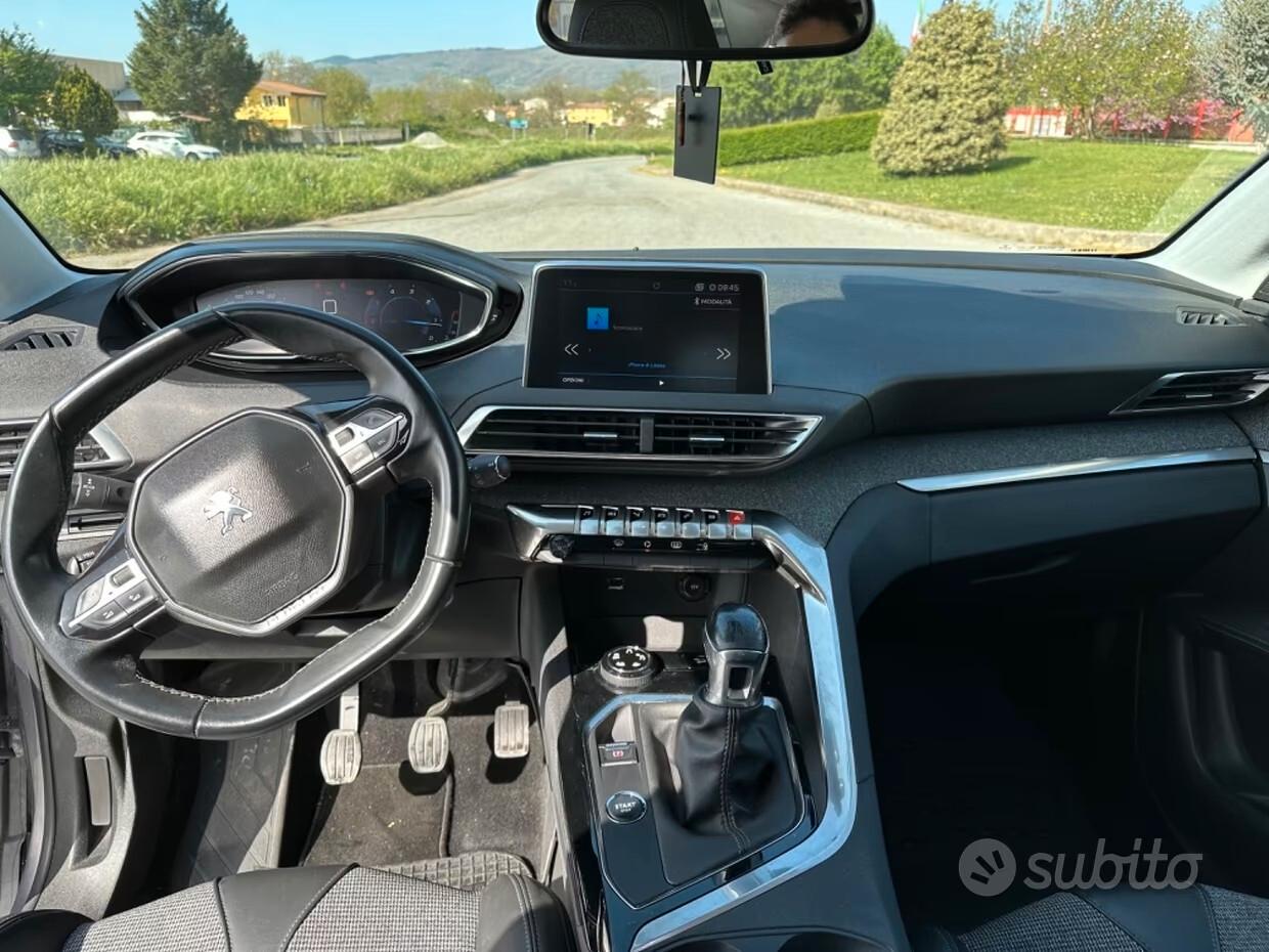 Peugeot 3008 1.5 DCI 130CV -2018