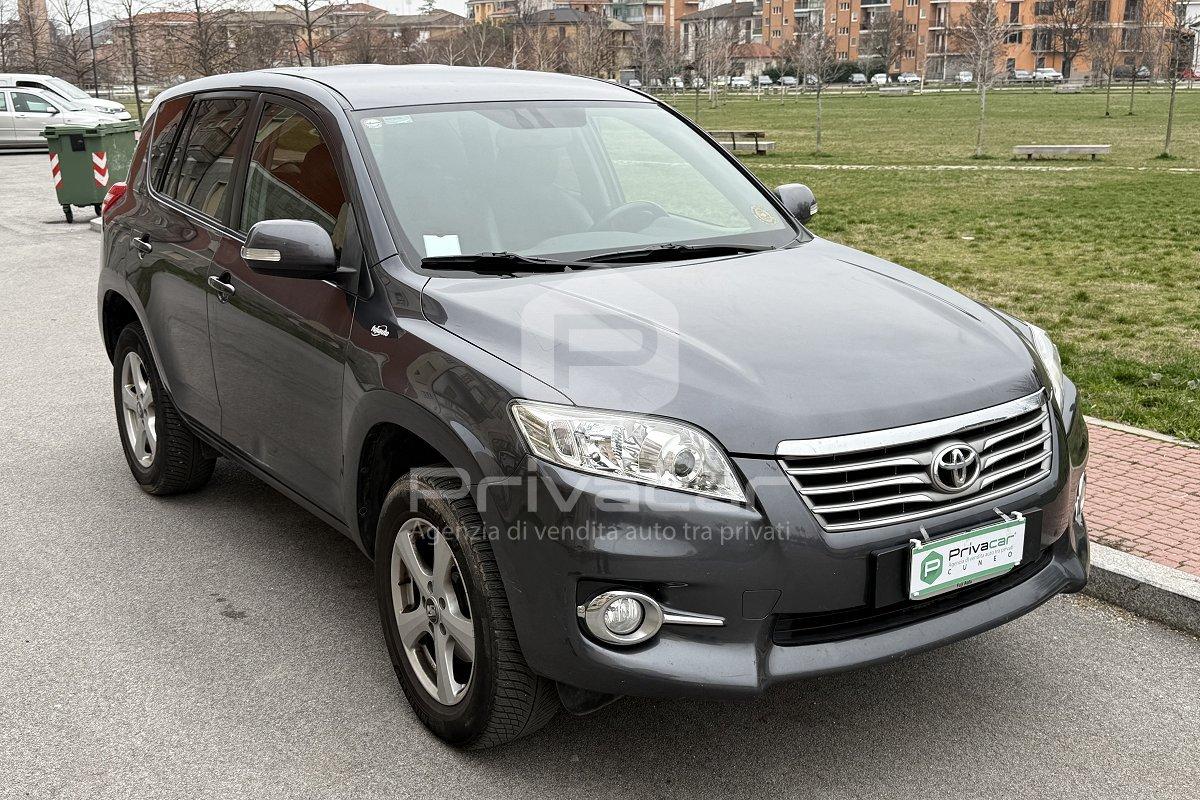 TOYOTA RAV4 Crossover 2.2 D-4D 150 CV DPF Exclusive