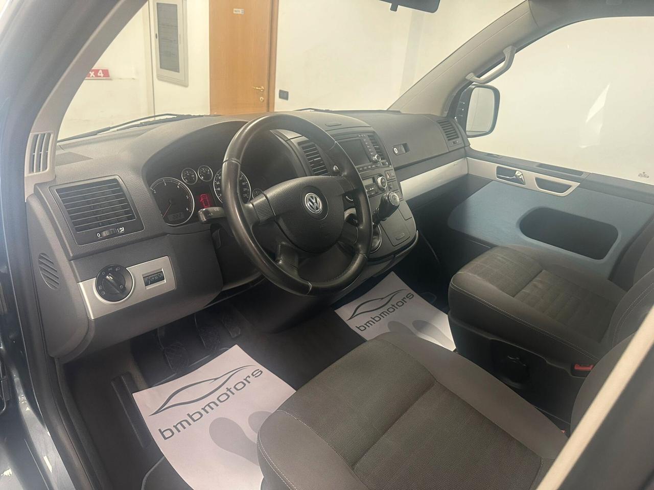 Volkswagen Multivan 2.5 TDI/174CV Highline