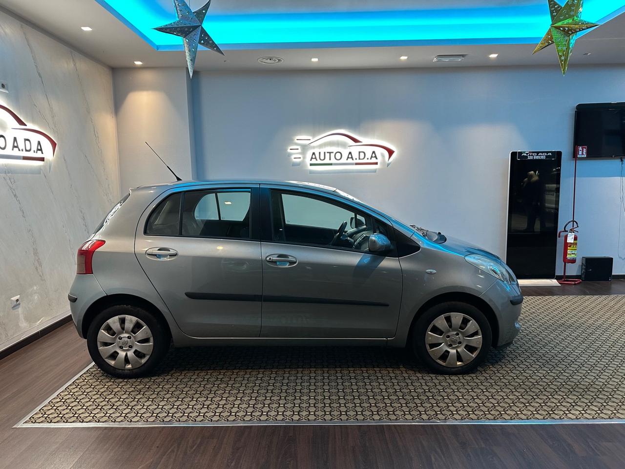 Toyota Yaris 1.0 5 porte Sol