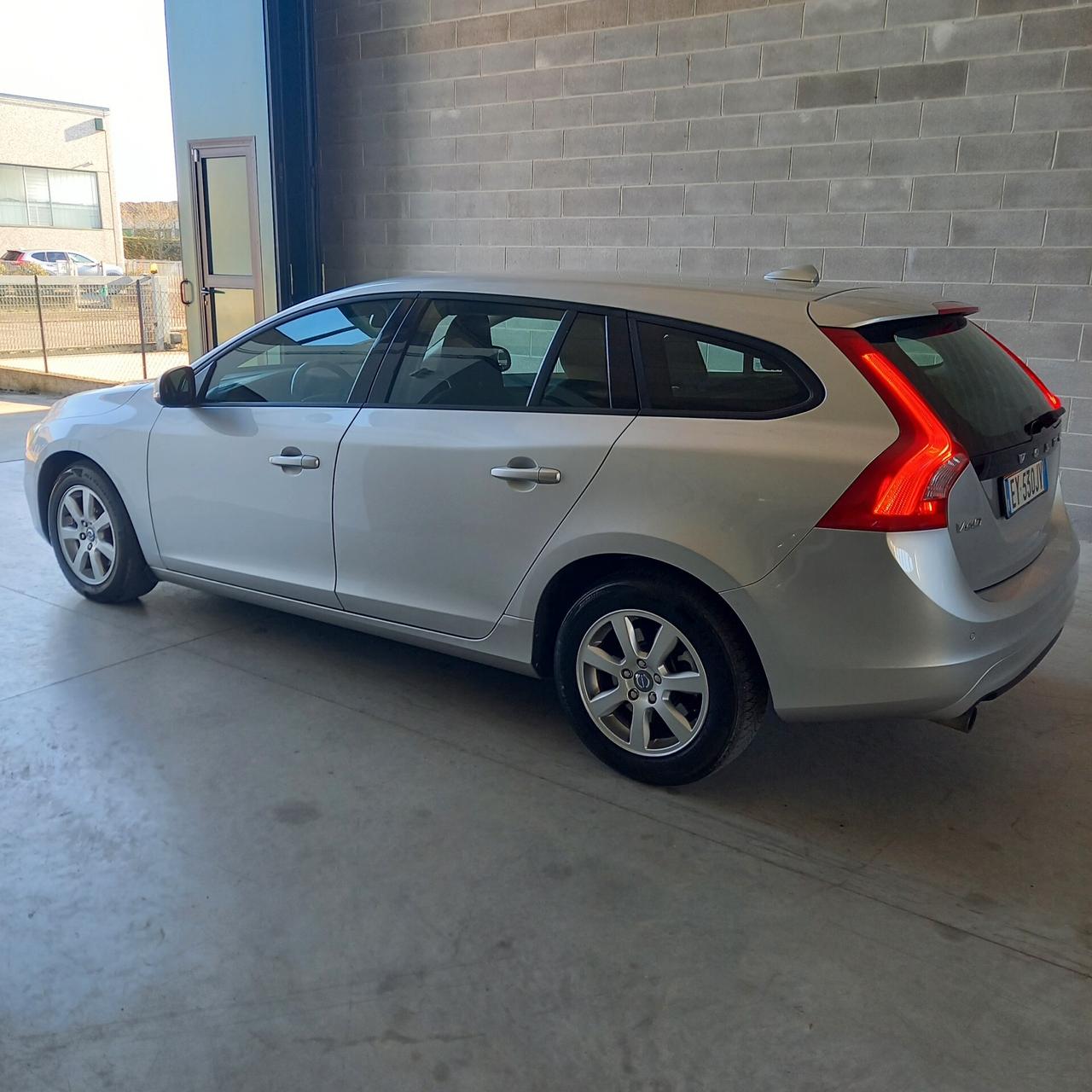 Volvo V60 D2 1.6 Kinetic