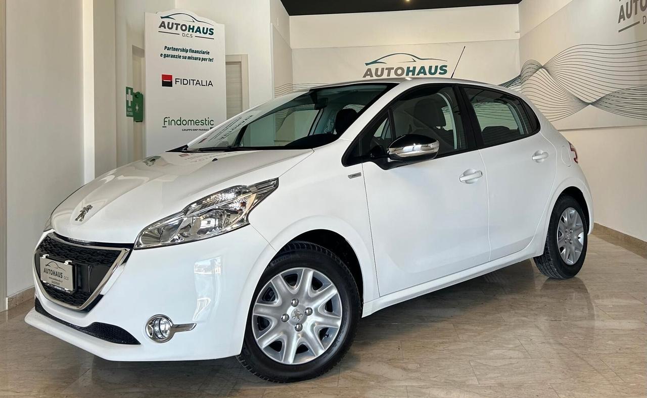 PEUGEOT 208 1.2 BENZ 82CV NAVI