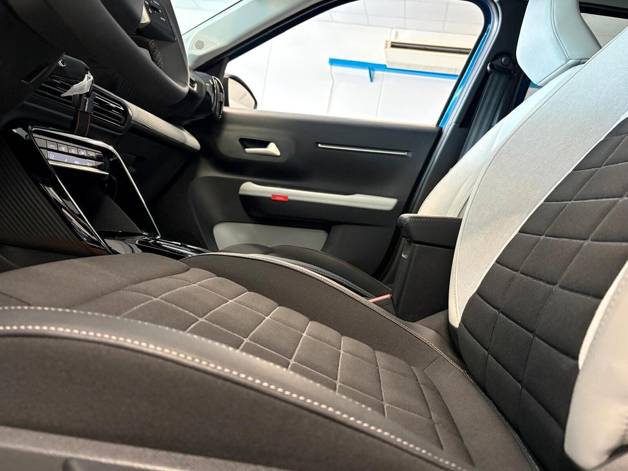 Citroen C3 MAX motore elettrico 44 kWh SPOTICAR BLU
