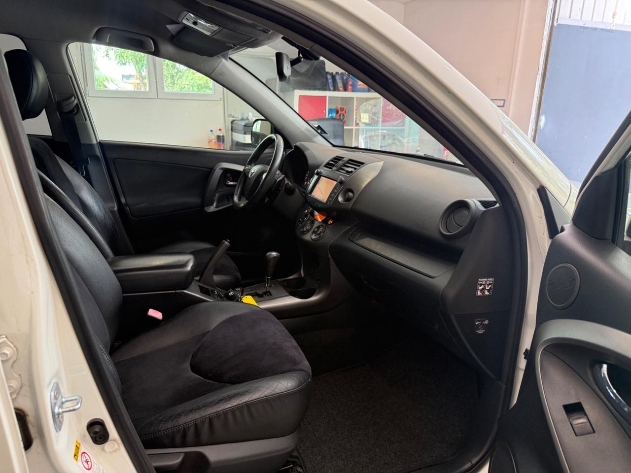 Toyota RAV 4 AUTOMATICO 2011