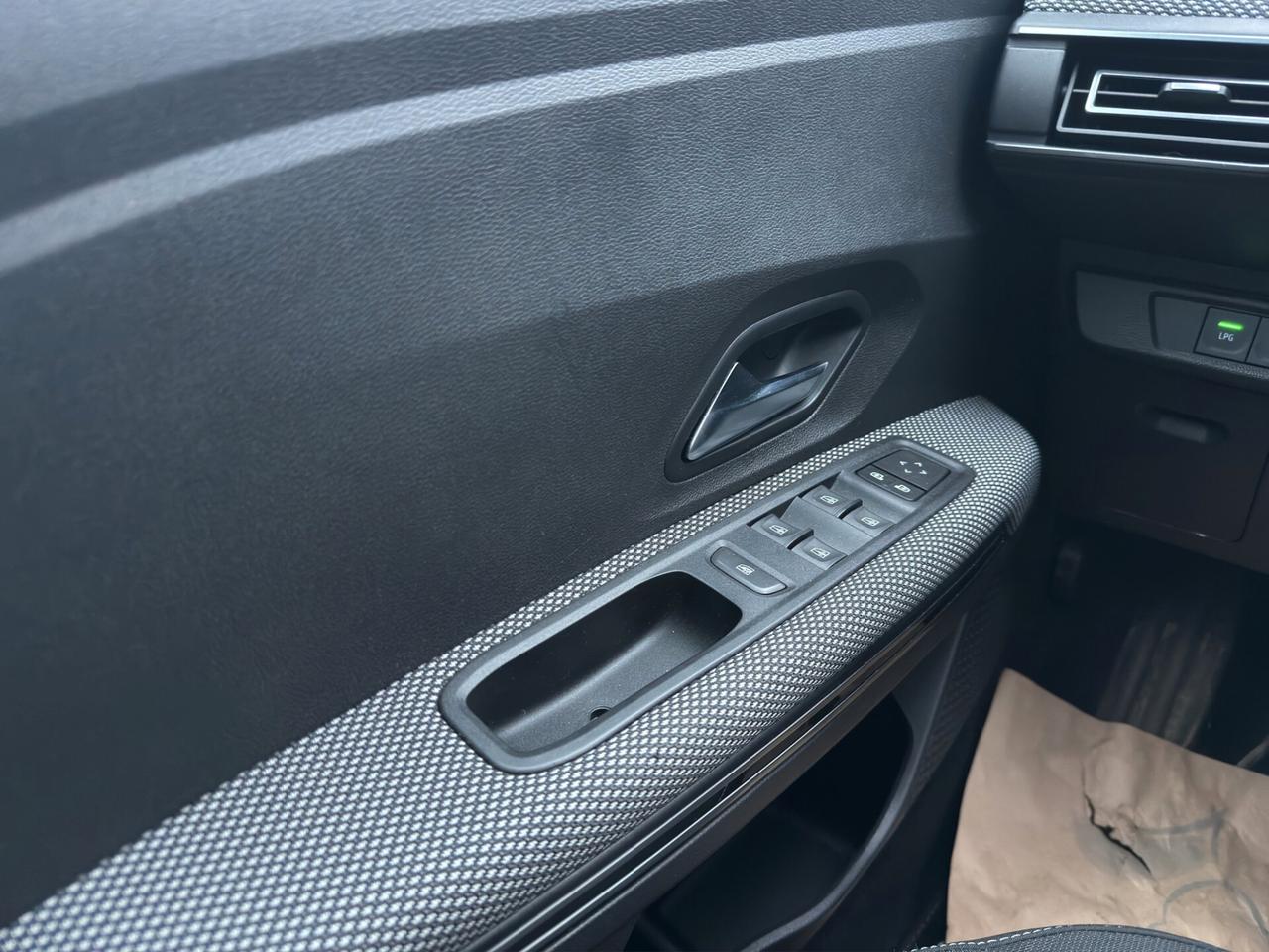 Dacia Jogger 1.0 TCe GPL 100 CV 5 posti Extreme