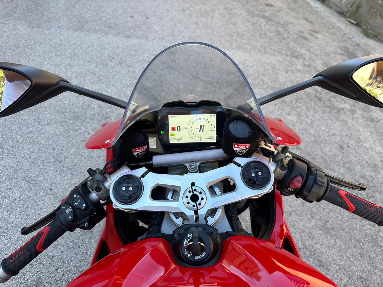 Ducati Panigale V4 Akrapovic