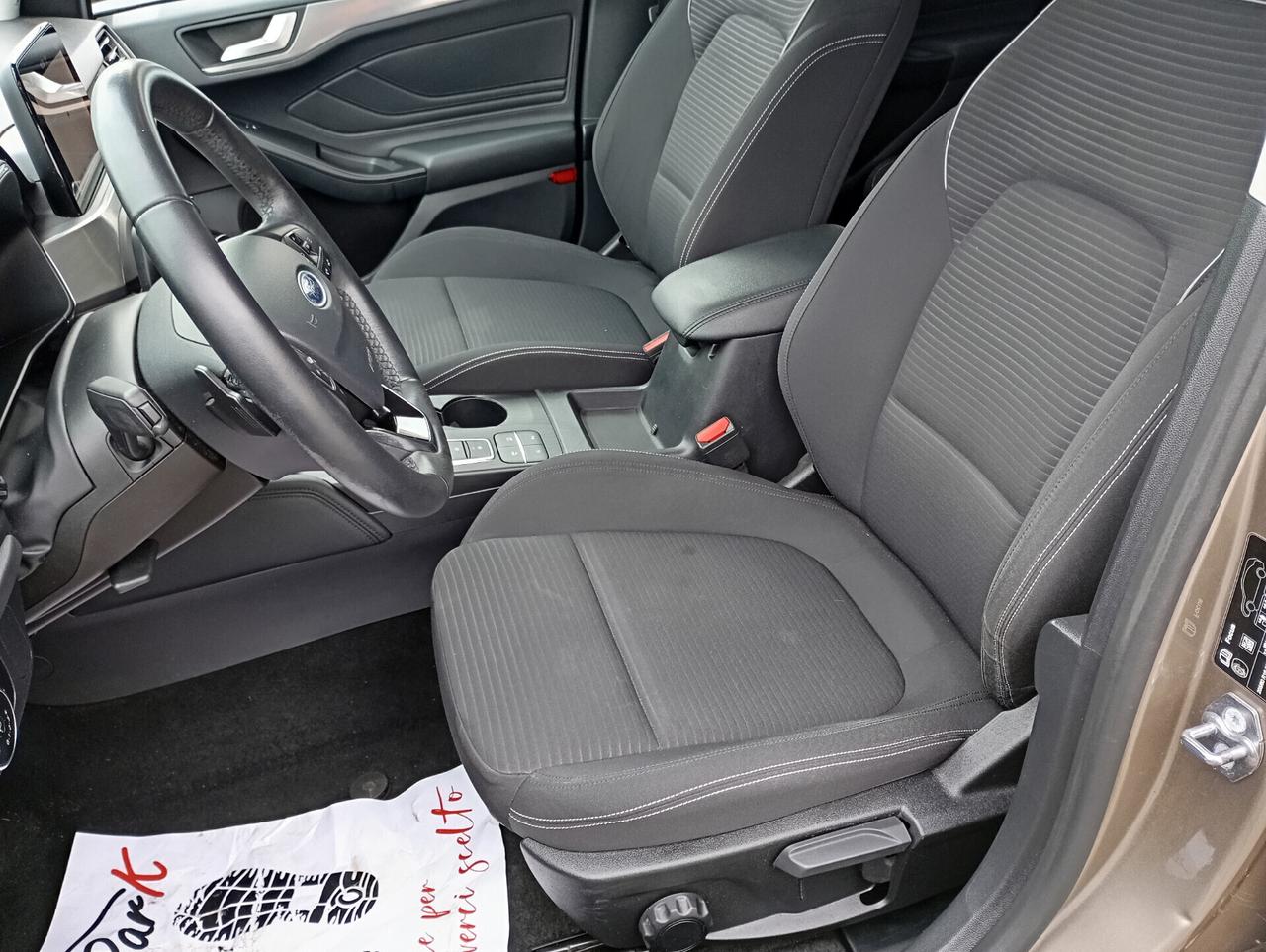 Ford Focus 5P 1.0 EcoBoost 125CV Titanium Aut.