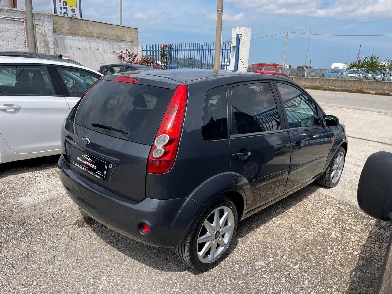 Ford Fiesta 1.2 16V 5p. Titanium “NUOVISSIMA”