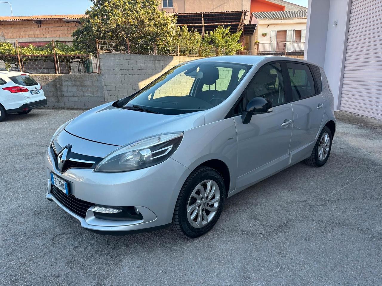 Renault Scenic Scénic XMod 1.5 dCi 110CV Start&Stop Energy 2015