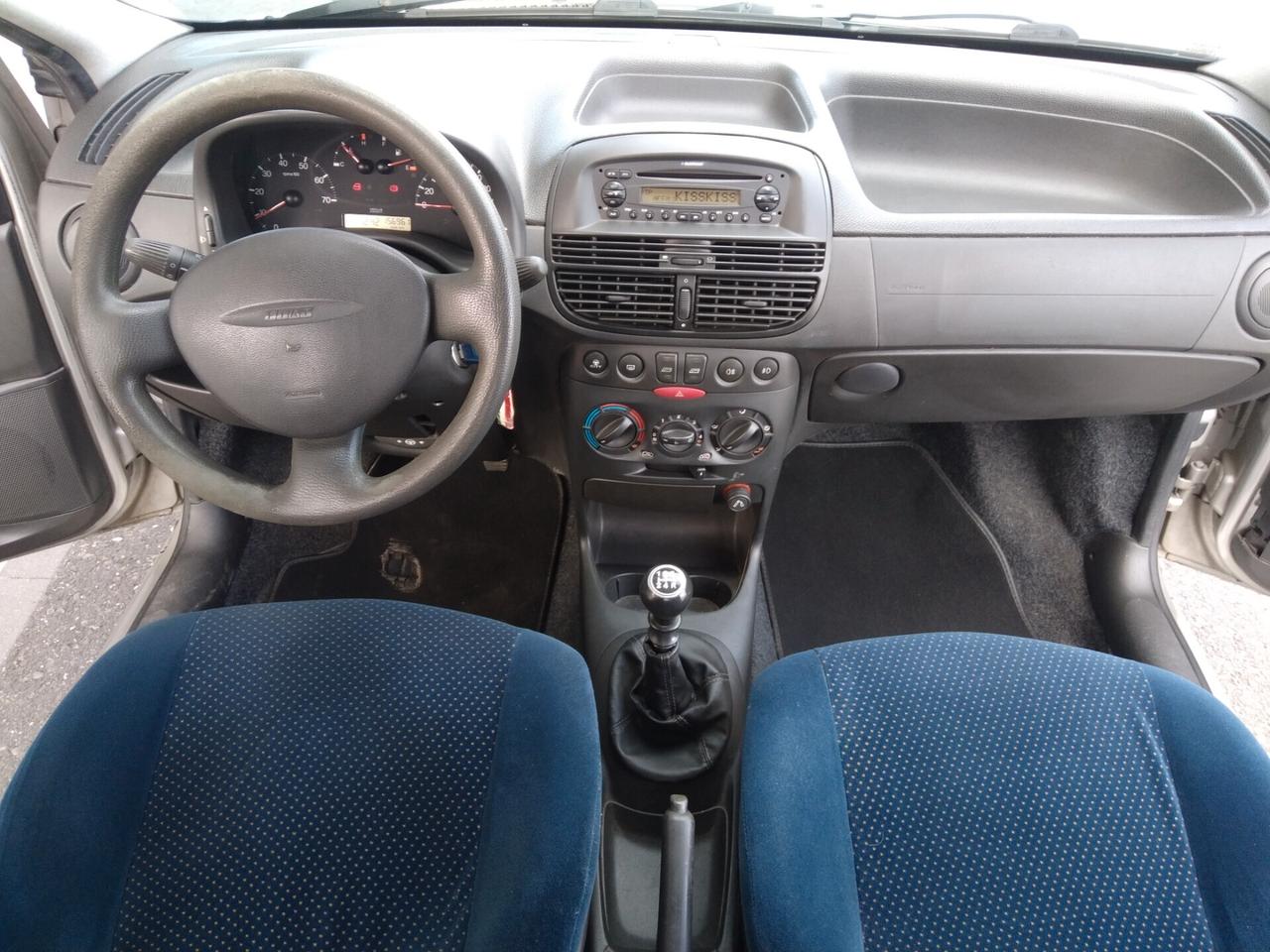 Fiat Punto 1.2i 16V cat 5 porte HLX x neopatentati