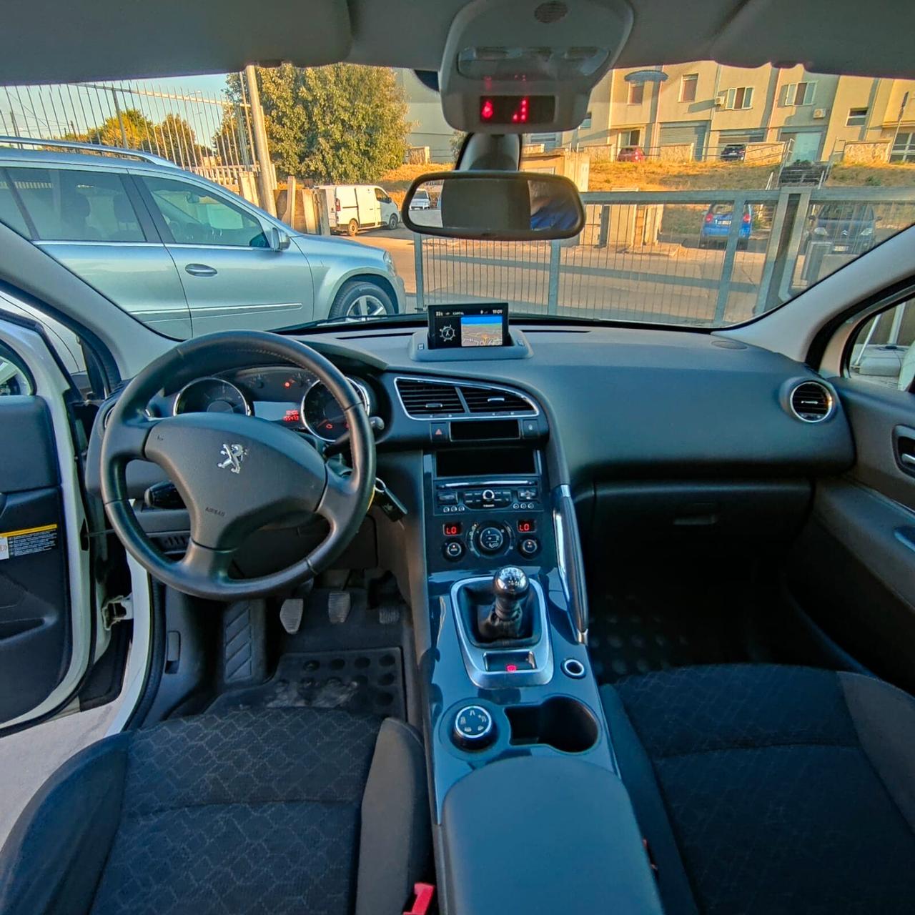 Peugeot 3008 1.6 HDi 115CV Business