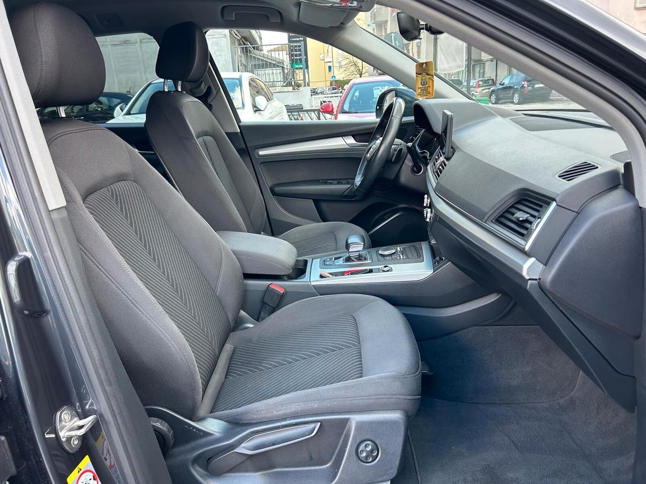 Audi Q5 35 TDI quattro S tronic Business