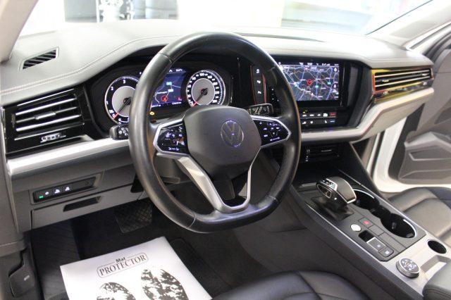 VOLKSWAGEN Touareg 3.0 V6 TDI "Km E SERVICE CERTIFICATI VOLKSWAGEN"