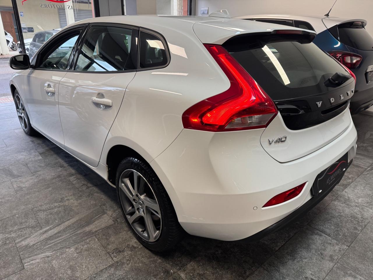 Volvo V40 2.0 120 CV D2 FINANZIABILE