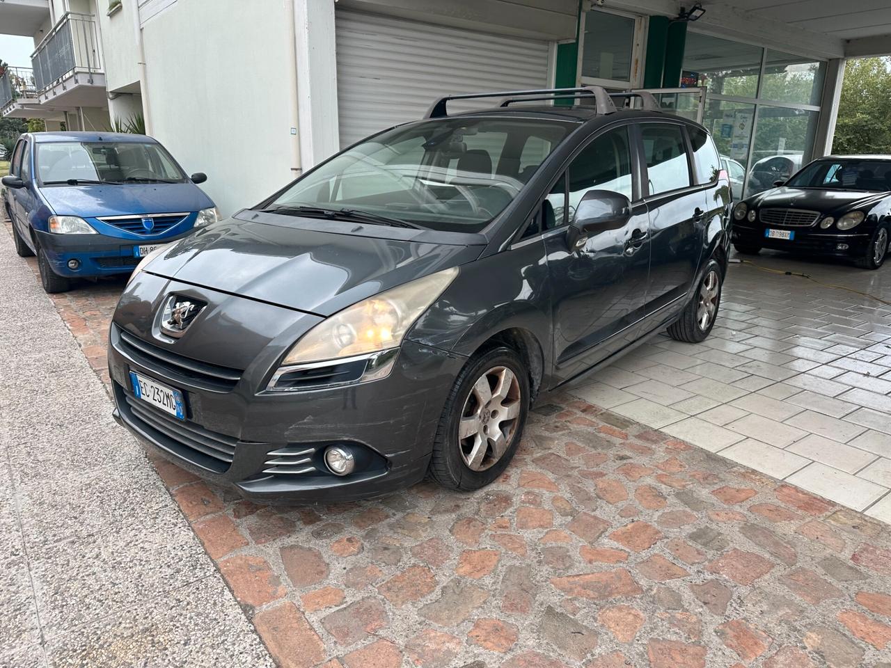 Peugeot 5008 1.6 HDi 110CV (12 RATE)
