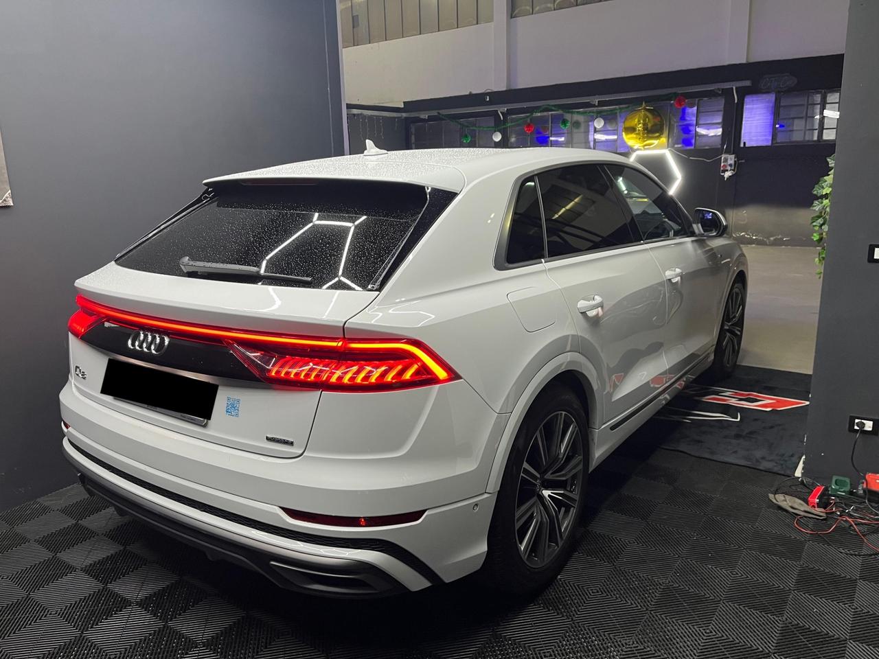 Audi Q8 3.0 TDI Mild Hybrid – 2020 – 238 CV – Full Optional