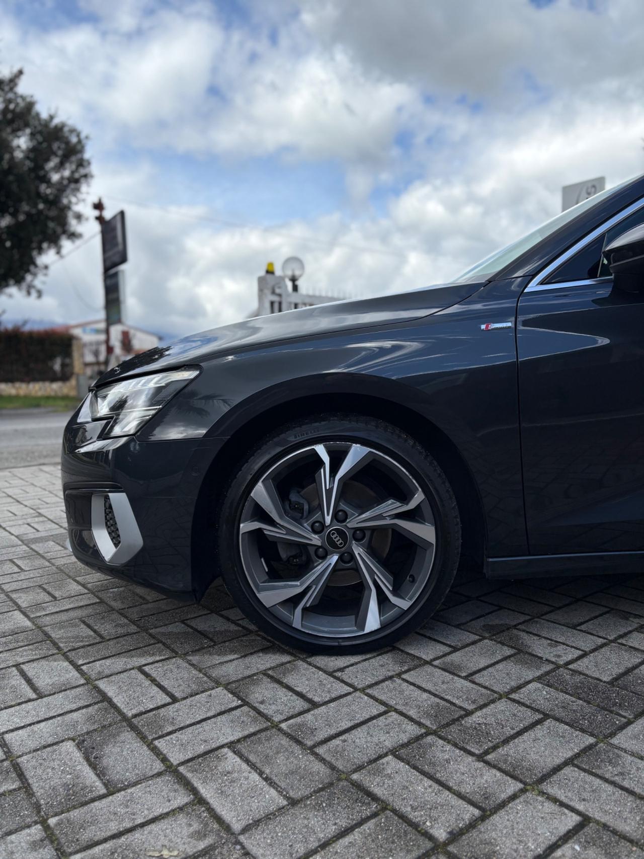 Audi A3 SPB 35 TDI S tronic line edition