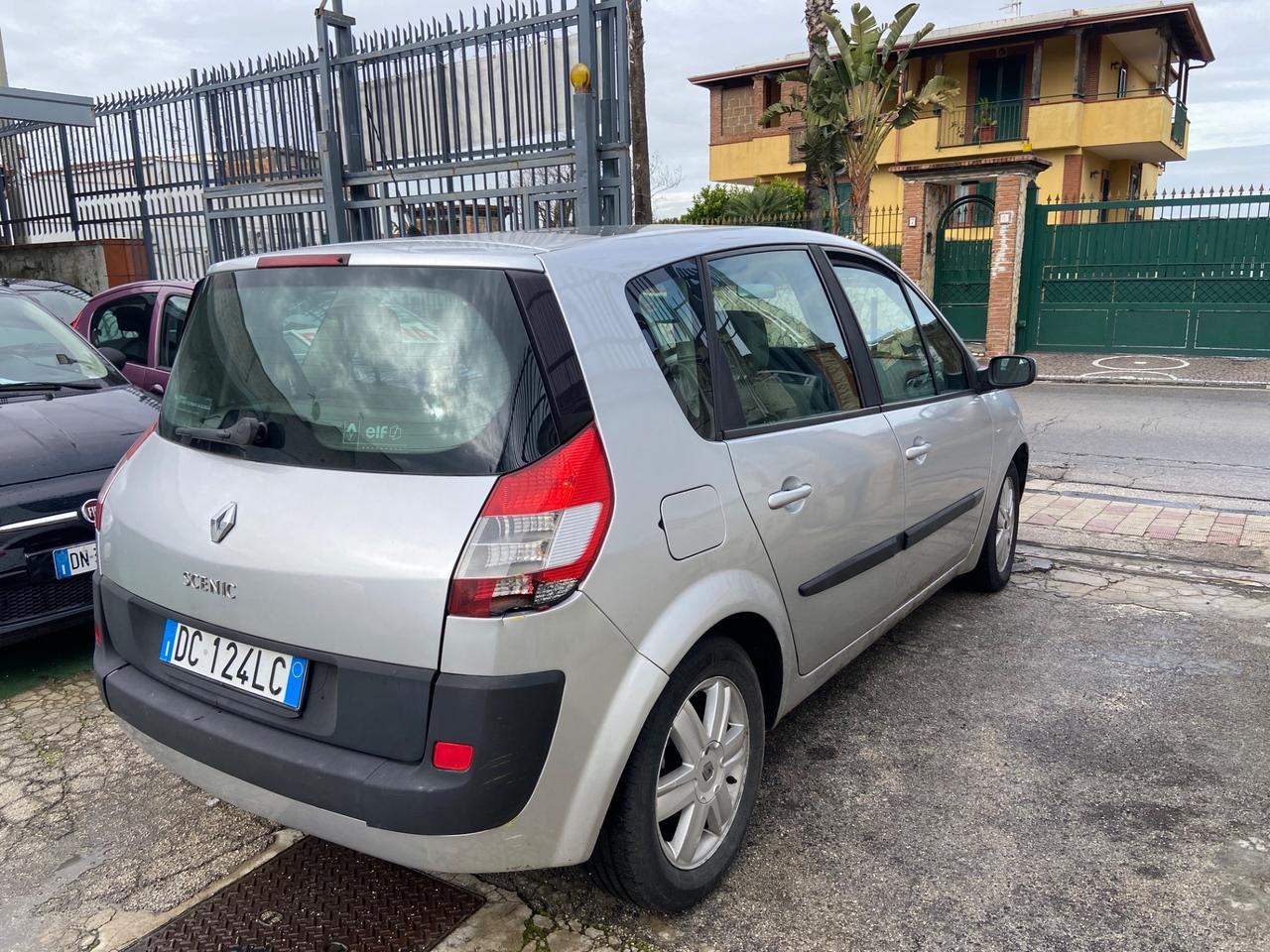 Renault Scenic Scénic 1.9 dCi/130CV Dynamique