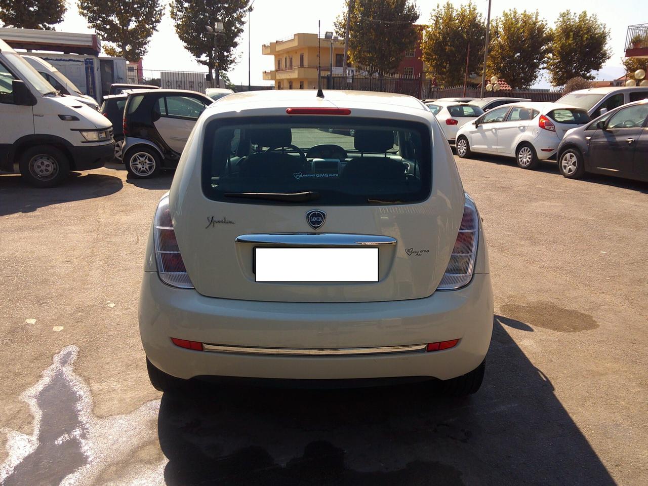 Lancia Ypsilon 1.2 69 CV Unyca 2012