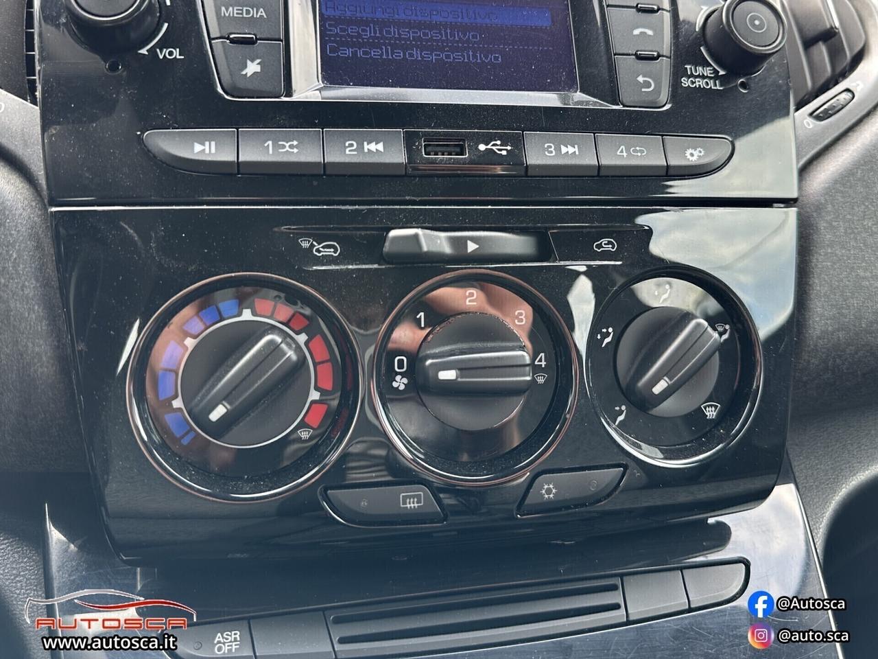 Lancia Ypsilon 1.0 FireFly 5 porte S&S Hybrid Ecochic Silver