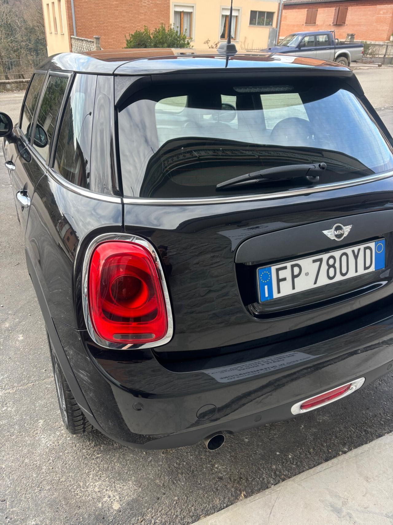 Mini 1.5 Cooper D 95cv NEOPATENTATI